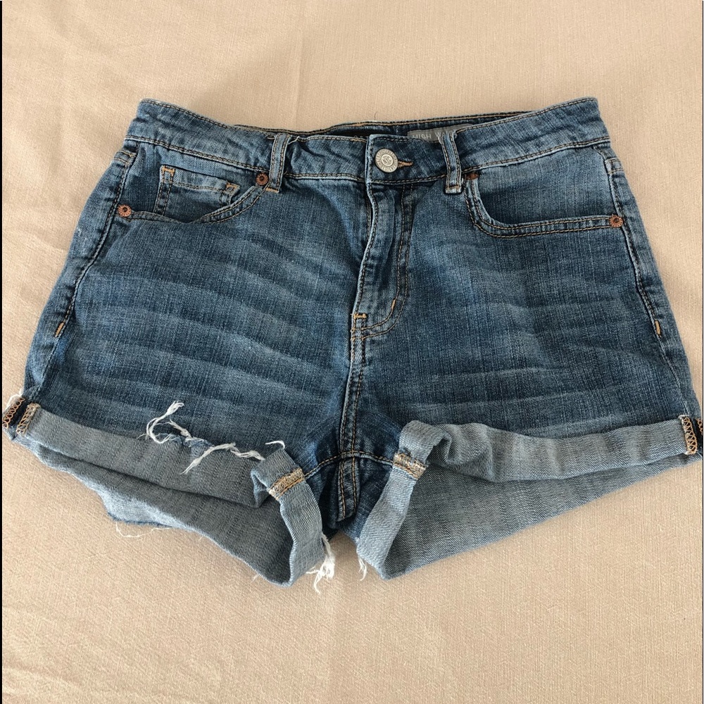 Aeropostale.Denim High Waisted Shorty.